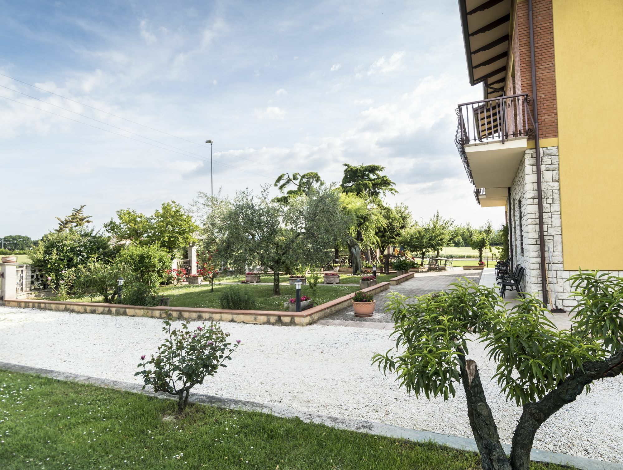 Camere Mariella Асизи Екстериор снимка